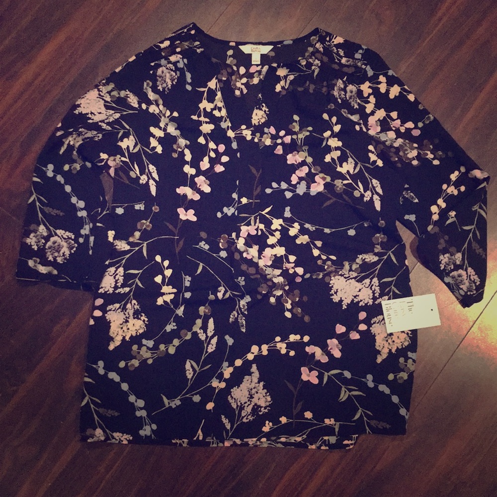🆕 NWT Croft & Barrow Light & Beautiful Tunic